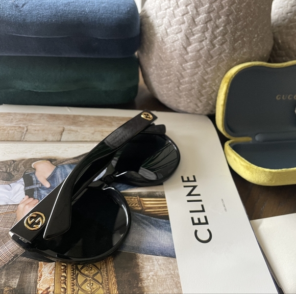 Gucci Black GG 💅✨ Designer Women’s 56mm Sunglasses GG0035SAN 001 56-20-145 - Picture 3 of 7